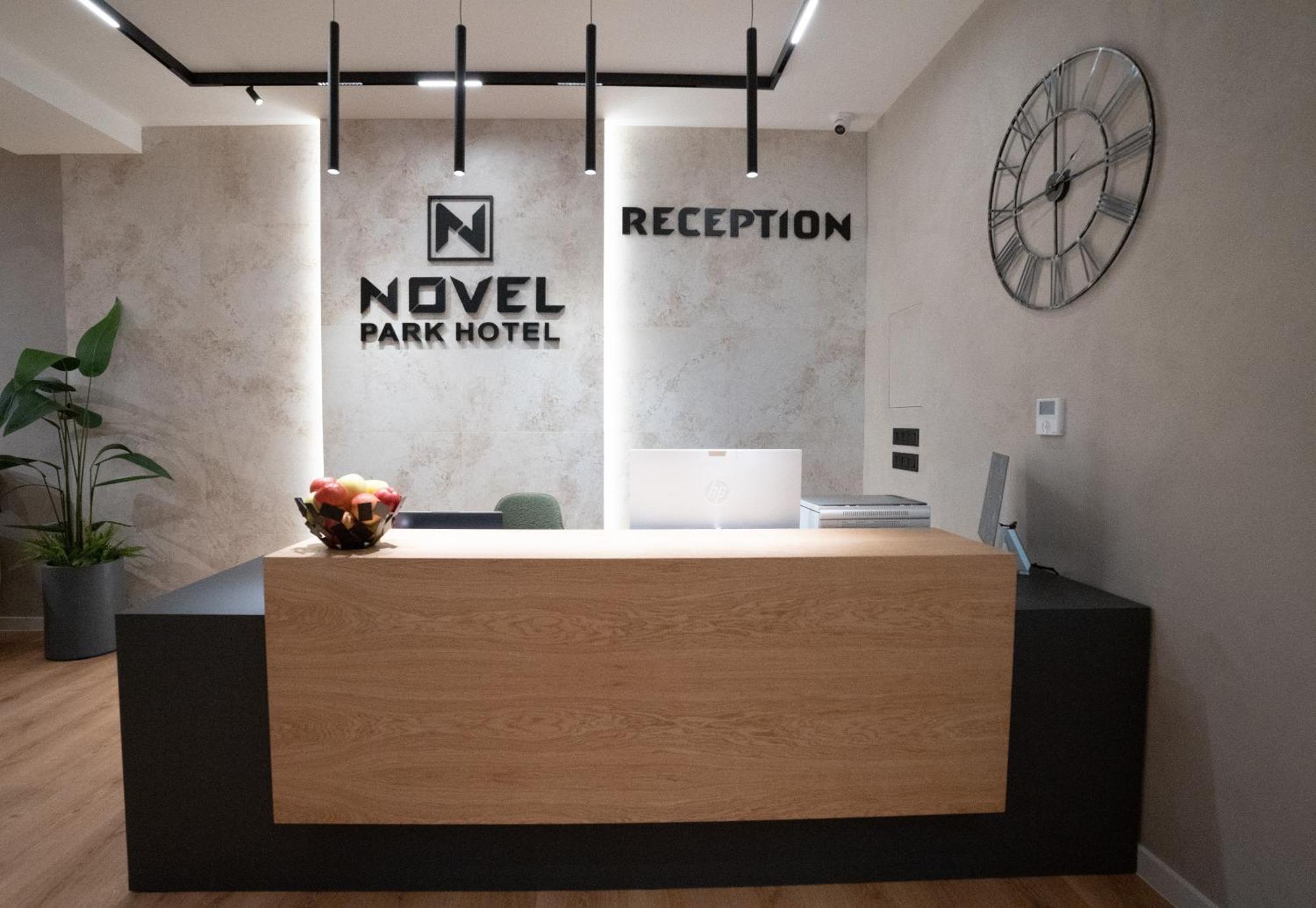 וליקו טורנובו Park Hotel Novel מראה חיצוני תמונה