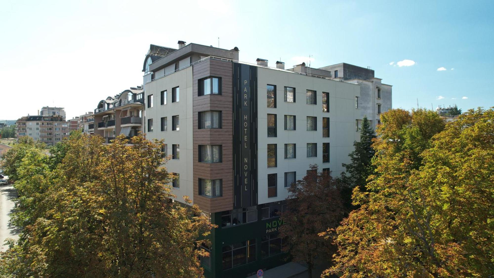 וליקו טורנובו Park Hotel Novel מראה חיצוני תמונה