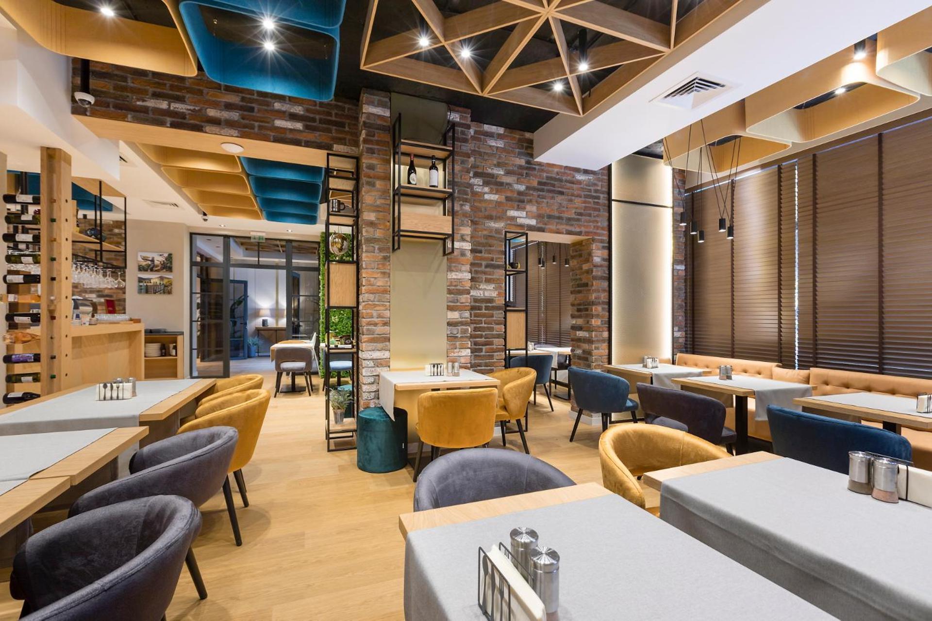 וליקו טורנובו Park Hotel Novel מראה חיצוני תמונה