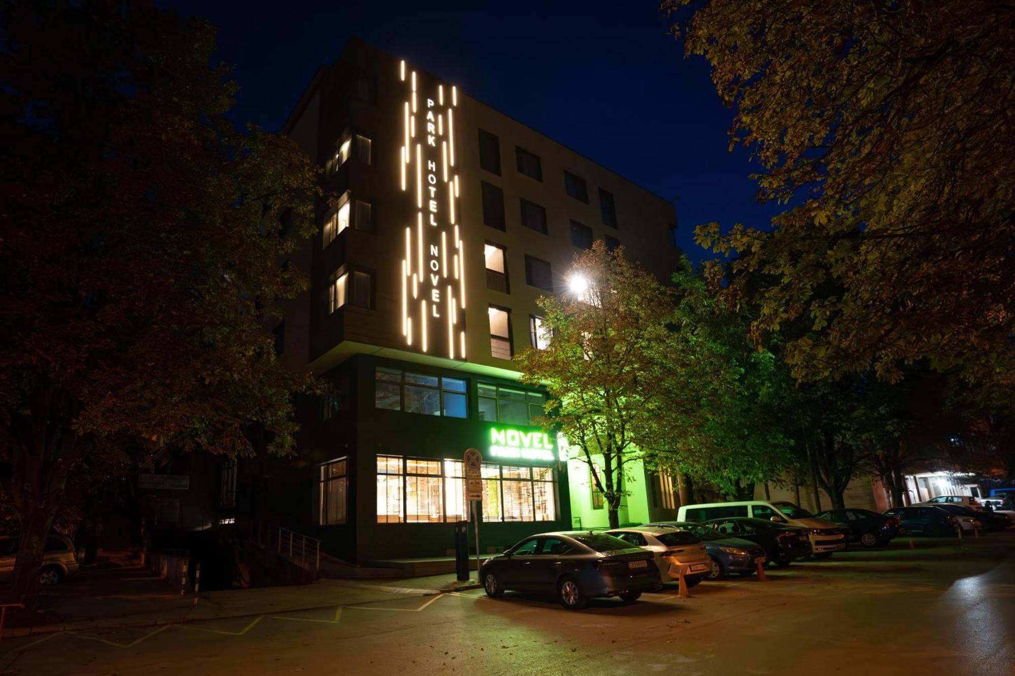 וליקו טורנובו Park Hotel Novel מראה חיצוני תמונה